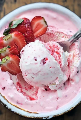 Keto Strawberry Ice Cream