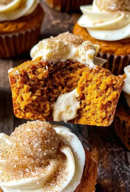 Pumpkin Muffins with Maple Cream Cheese Filling
